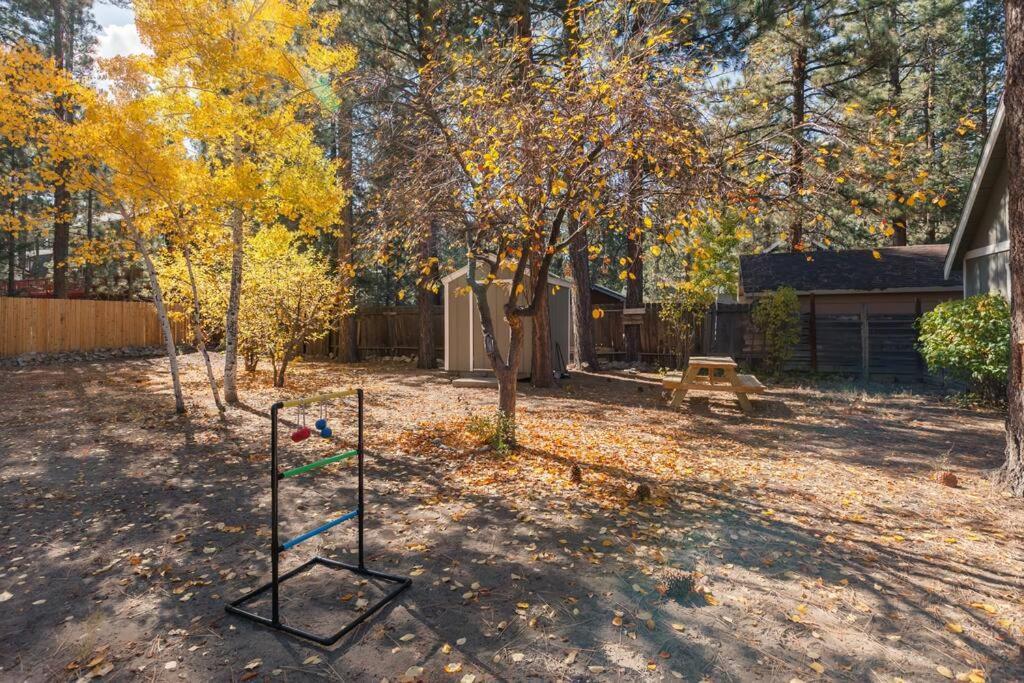 Cozy Cabin I King Bed I Fireplace I Hot Tub I Fenced Yard I Bbq Big Bear City Extérieur photo