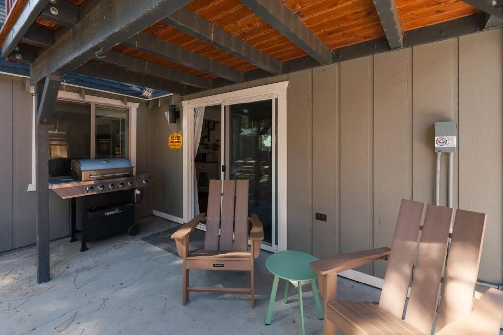 Cozy Cabin I King Bed I Fireplace I Hot Tub I Fenced Yard I Bbq Big Bear City Extérieur photo